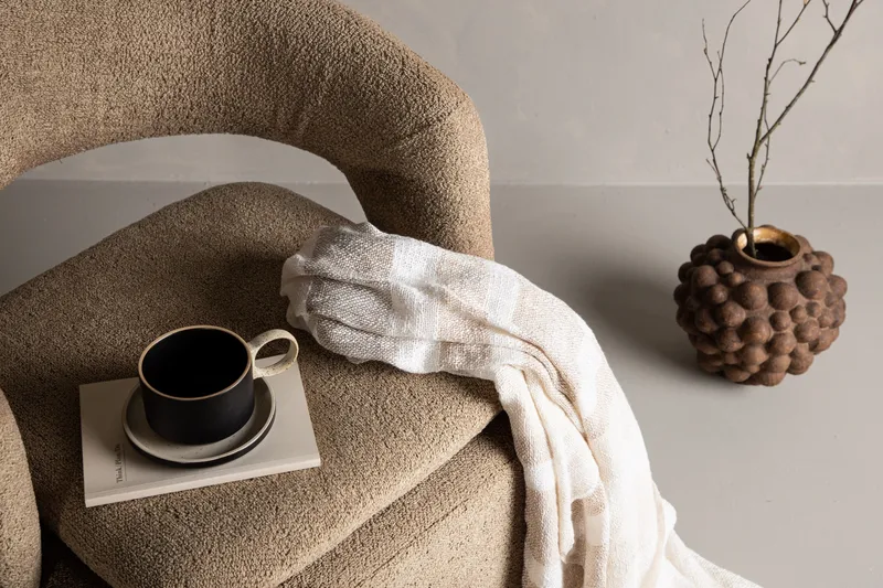 Laurel Loungefåtölj - Beige - Products - Möbler - Fåtölj & stolar - Fåtölj