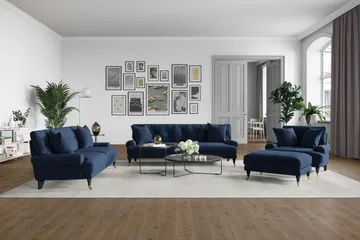 Andrew Fotpall Sammet - Midnattsblå/Krom - Products - Möbler - Fåtölj & stolar - Pall & puff - Fotpallar