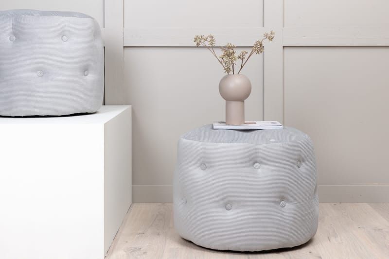 Benjamin Sittpuff - Grå - Products - Möbler - Fåtölj & stolar - Pall & puff - Sittpuff