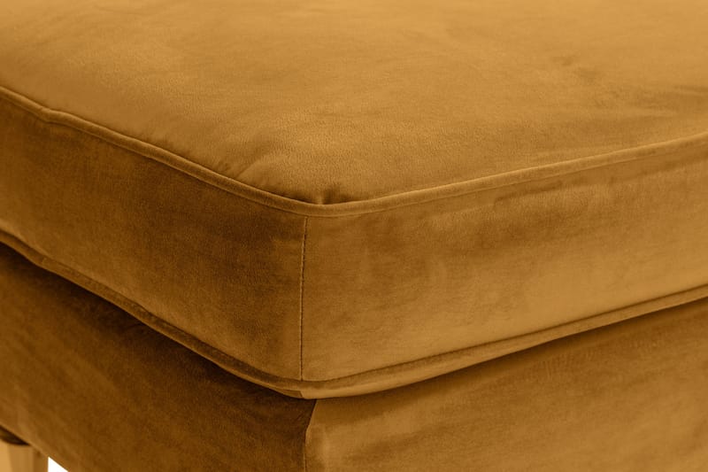 Howard Riviera Fotpall Sammet - Amber - Products - Möbler - Fåtölj & stolar - Pall & puff - Fotpallar