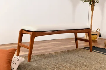 Touch Sittpall 120 cm - Valnöt/Cream - Products - Möbler - Fåtölj & stolar - Pall & puff - Fotpallar
