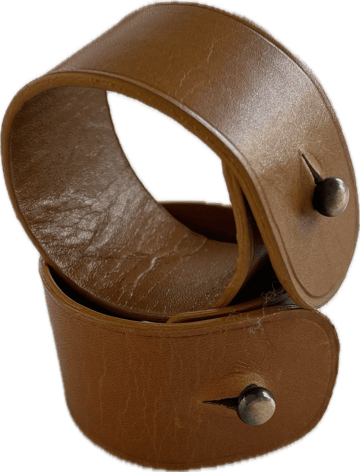 Servettring läder med bollspänne - brun - Products - Servering & matlagning - Bricka & fat - Serveringsfat & serveringsbricka