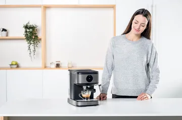 Espressomaskin Black+Decker 20 Bar - Grå - Products - Servering & matlagning - Köksmaskin - Kaffemaskin & kaffetillbehör - Espressomaskiner