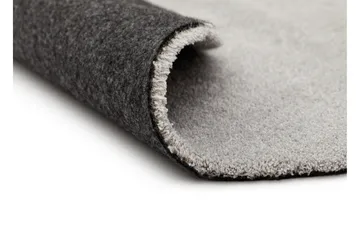 Feel Matta 240 Rund - Silver - Products - Textil & mattor - Matta - Modern matta - Ryamatta