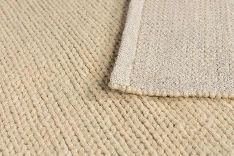 Marta Ullmatta 250x350 cm - Cremevit - Products - Textil & mattor - Matta - Modern matta - Ullmatta