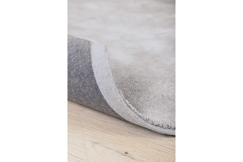 Undra Viskos-look Matta 170x240 - Silver - Products - Textil & mattor - Matta - Modern matta - Viskosmatta & konstsilkesmatta