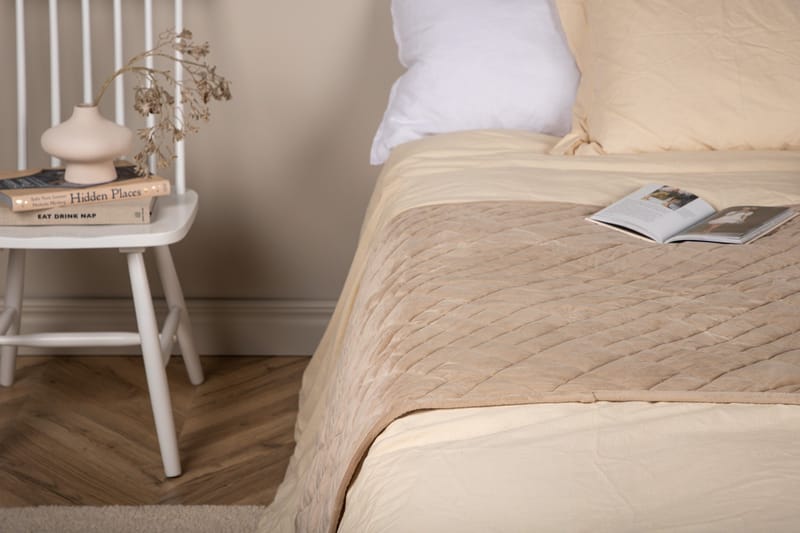 Jilly Överkast 80x260 cm - Beige - Products - Textil & mattor - Sängkläder - Överkast - Överkast dubbelsäng