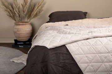 Nilla Överkast 150x250 cm - Beige - Products - Textil & mattor - Sängkläder - Överkast - Överkast dubbelsäng