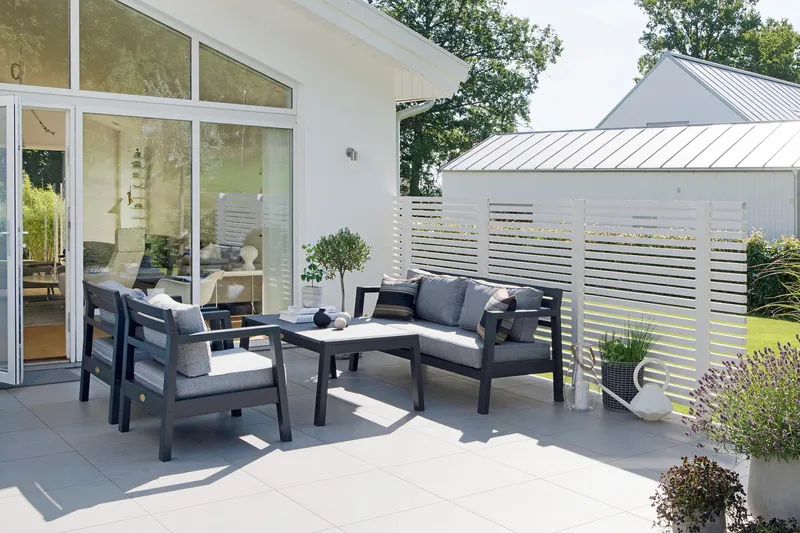 Hillerstorp Stoltö Lounge Utesoffa - Grå|Svart - Products - Utemöbler & utemiljö - Balkong & altan - Balkongmöbler - Balkongsoffa