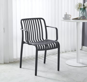 Stol svart plast stapelbar - Svart - Products - Utemöbler & utemiljö - Balkong & altan - Balkongmöbler - Balkongstol