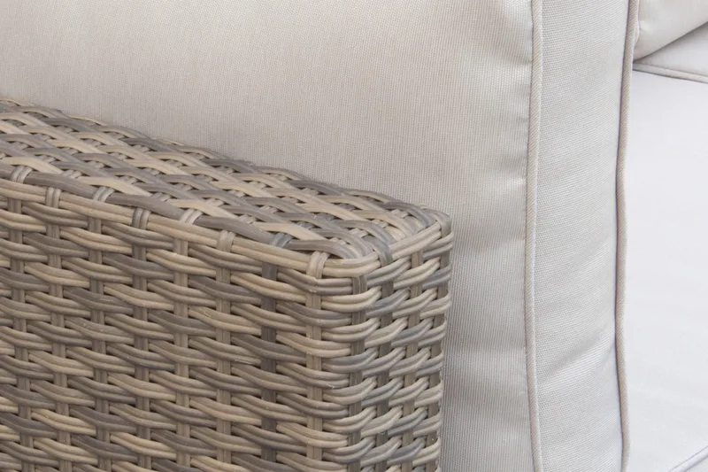 Dramilo Loungegrupp i konstrotting med bord och dynor - Beige - Products - Utemöbler & utemiljö - Loungemöbler - Loungeset & loungegrupp