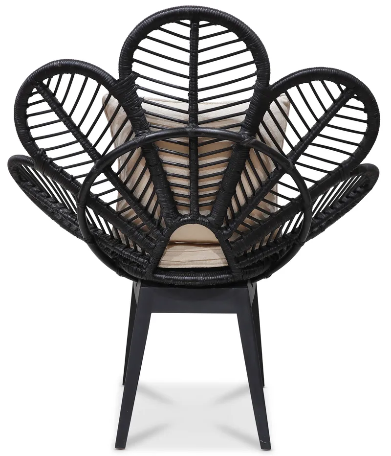 Fåtölj svart/rotting - Peacock - Svartbetsad rotting, vit dyna - Products - Utemöbler & utemiljö - Loungemöbler - Loungestol utomhus