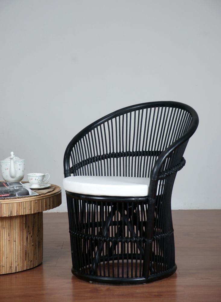 Narva fåtölj i rotting - Svart - Svart - Products - Utemöbler & utemiljö - Loungemöbler - Loungestol utomhus