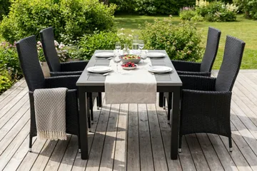 Monaco förlängningsbar matgrupp utomhus inkl. iläggskiva 150-250 cm med 4 Jenny ställbar matstol - Svart/Grå - Products - Utemöbler & utemiljö - Utegrupp - Matgrupp utomhus