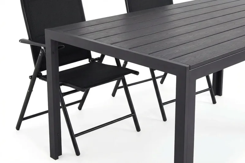 Siri Matgrupp utomhus 150 cm med 4 Maggie Vadderad Fällbar Positionsstol - Products - Utemöbler & utemiljö - Utegrupp - Matgrupp utomhus