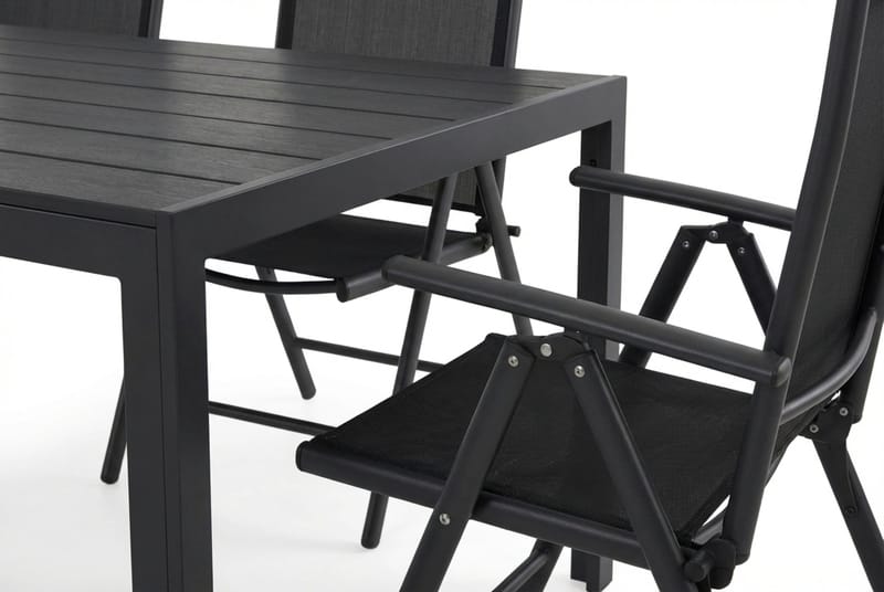 Siri Matgrupp utomhus 150 cm med 4 Maggie Positionsstolar - Products - Utemöbler & utemiljö - Utegrupp - Matgrupp utomhus