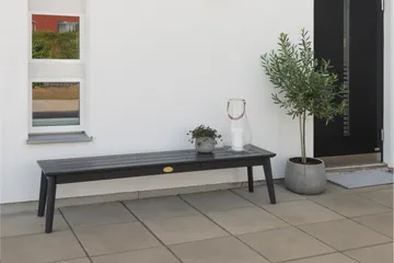 Hillerstorp Stoltö Bänk Utomhus Svart - Svart - Products - Utemöbler & utemiljö - Utesoffa - Trädgårdsbänk & utebänk