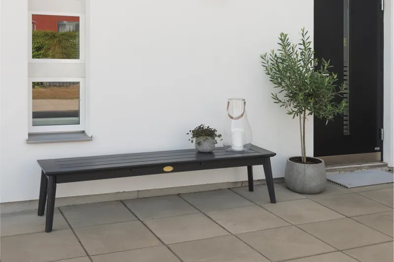 Hillerstorp Utestoltö Bänk Utomhus Svart - Svart - Products - Utemöbler & utemiljö - Utesoffa - Trädgårdsbänk & utebänk