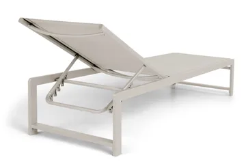 Sanna Solsäng Med Justerbart Ryggstöd - Beige - Products - Utemöbler & utemiljö - Utestol & trädgårdsstol - Solsäng & solvagn