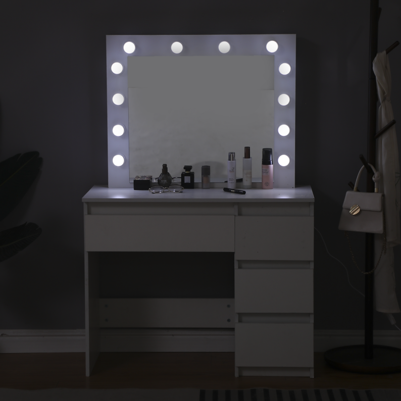 Giselle sminkbord med spegel och LED-belysning Giselle sminkbord med spegel och LED-belysning