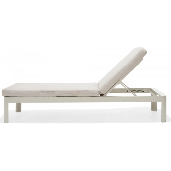 Portals loungegrupp 4 - Vit/teak + Textilskydd f�r utem�bler