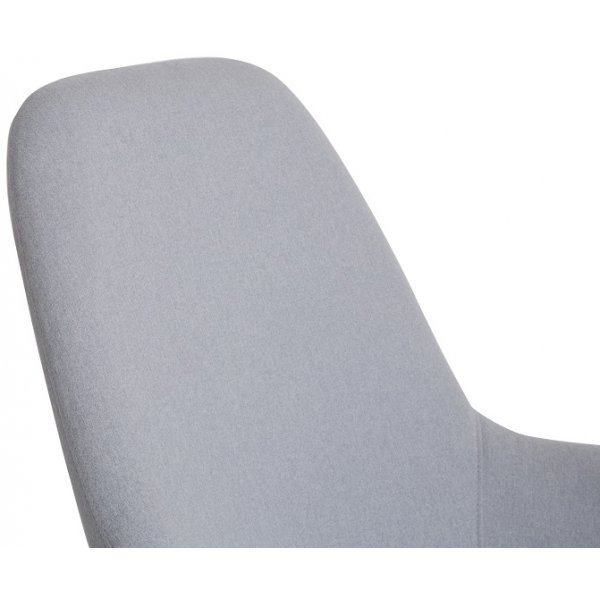 Milano grå tygfåtölj med svarta ben + Textilvård för möbler Milano grå tygfåtölj med svarta ben + Textilvård för möbler