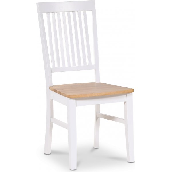 Matgrupp: L�ck� matbord, runt - vit / oljad ek + 4 st Selma stol - vit / oljad ek + 3.00 x M�beltassar