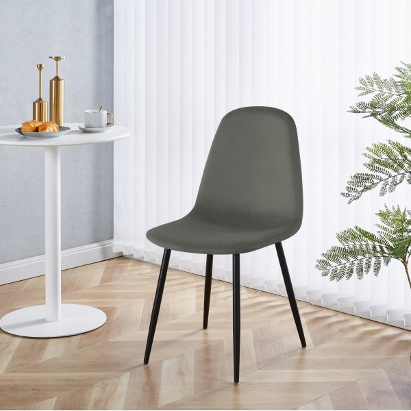 Stol i m�rkgr� sammet med svarta ben