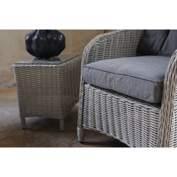 Solhaga utem�belset 2 f�t�ljer med bord - Gr� konstrotting + Reng�ring f�r m�bler