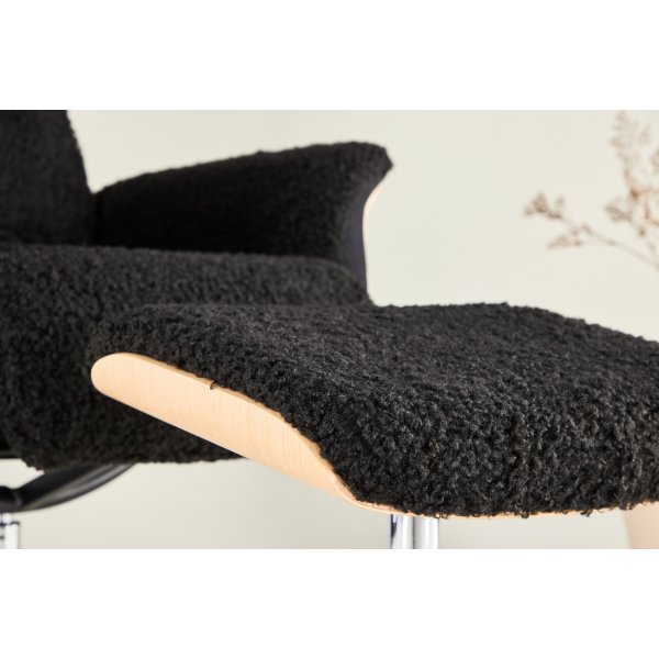Hag�n reclinerf�t�lj med fotpall - Svart/oljad ek + Reng�ring f�r m�bler