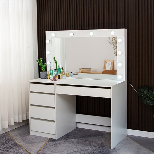 Facada sminkbord med spegel och belysning + M�beltassar