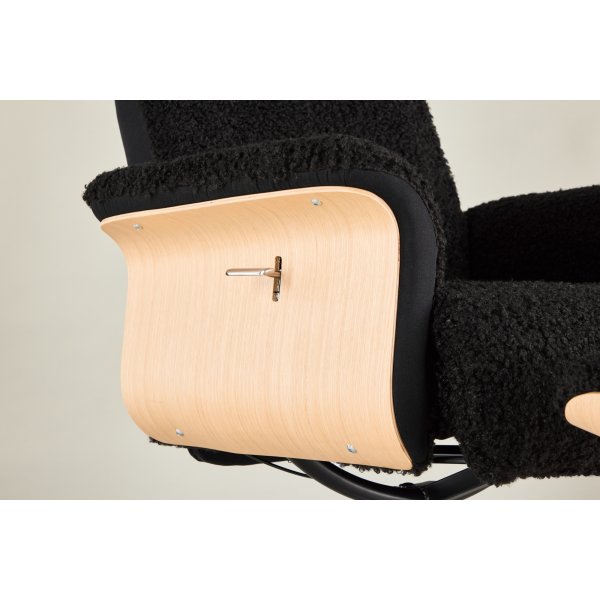 Hag�n reclinerf�t�lj med fotpall - Svart/oljad ek + Reng�ring f�r m�bler